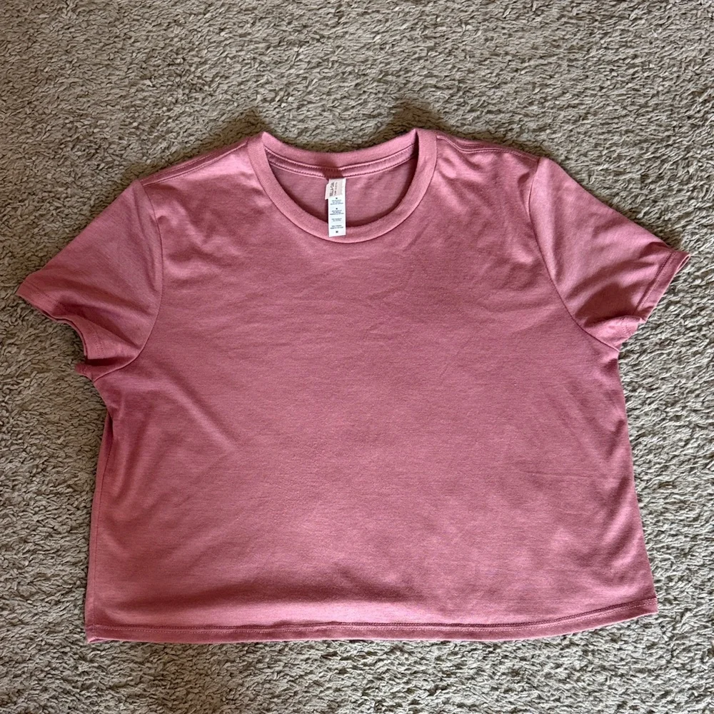 Constantly Varied Gear Pink Crop Top - Picture 1 of 2